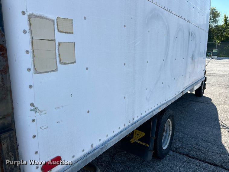 image for item EK3389 1997 GMC  3500 box truck