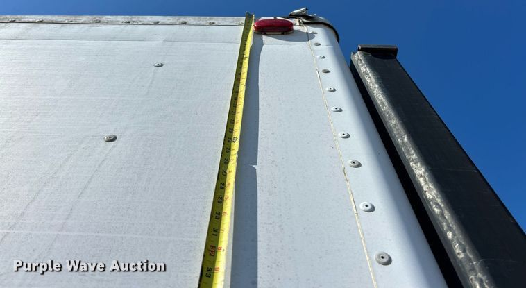 image for item EK3389 1997 GMC  3500 box truck