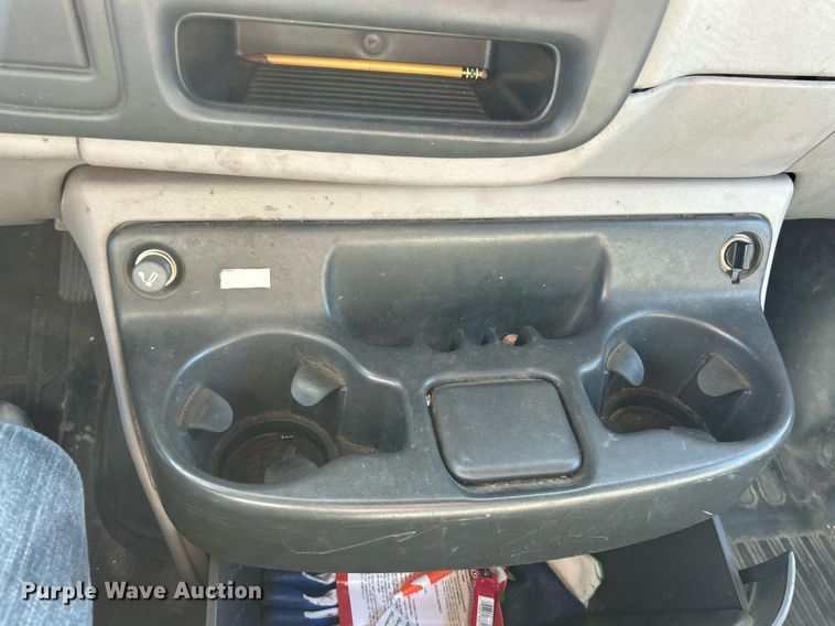 image for item EK3389 1997 GMC  3500 box truck