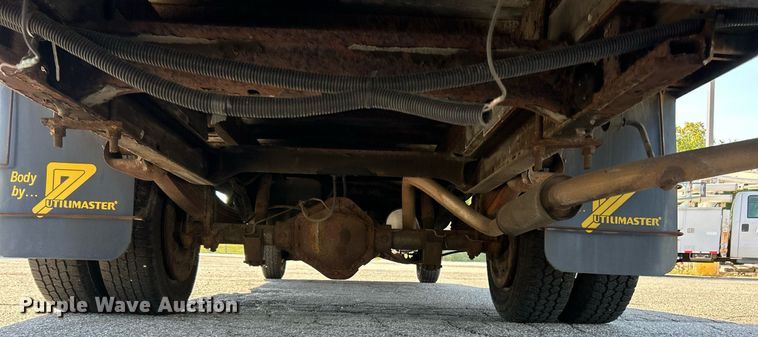 image for item EK3389 1997 GMC  3500 box truck