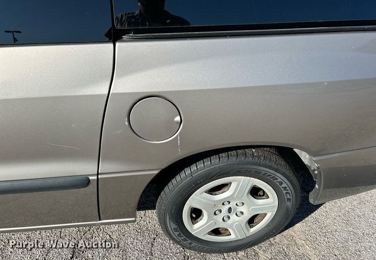 image for item EK3390 2004 Ford Freestar SE van