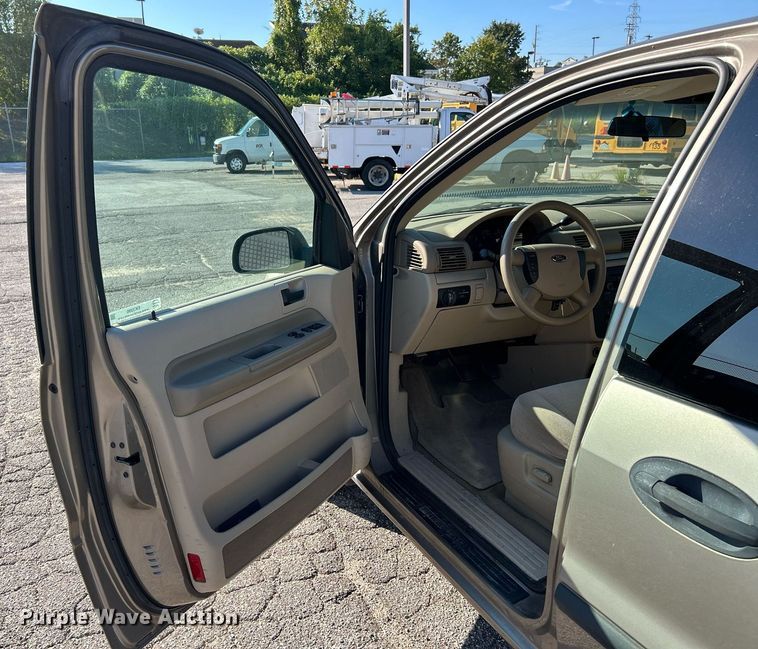 image for item EK3390 2004 Ford Freestar SE van