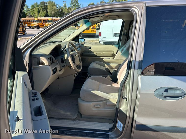 image for item EK3390 2004 Ford Freestar SE van