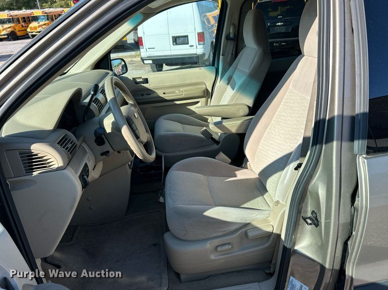 image for item EK3390 2004 Ford Freestar SE van