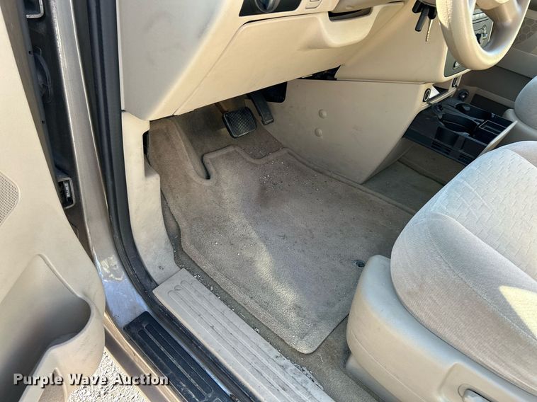 image for item EK3390 2004 Ford Freestar SE van