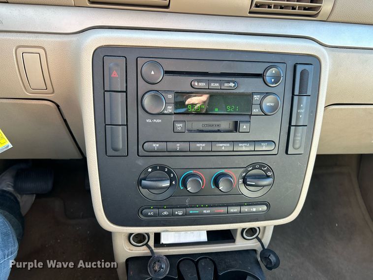 image for item EK3390 2004 Ford Freestar SE van