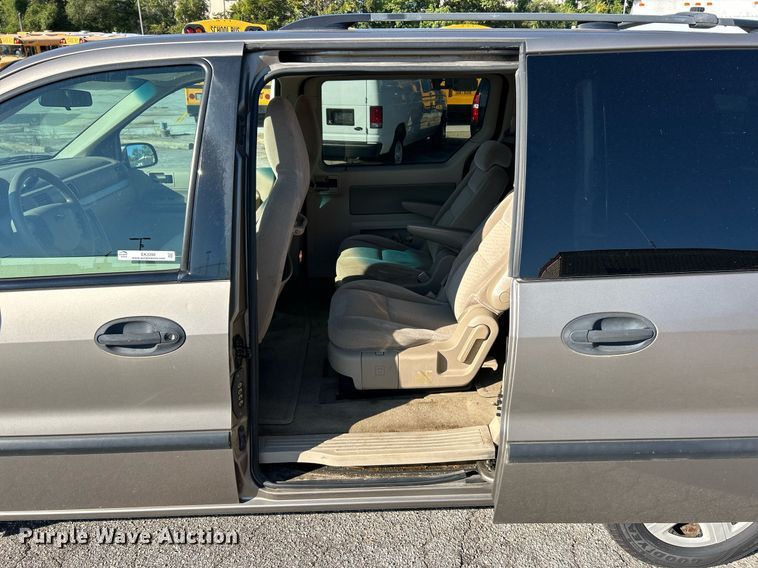 image for item EK3390 2004 Ford Freestar SE van