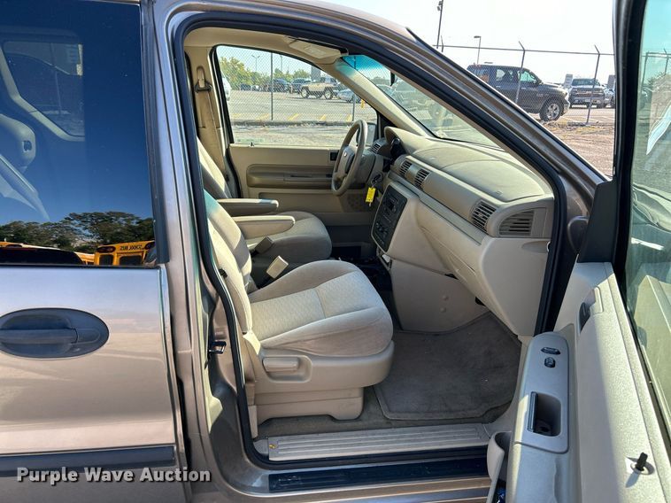 image for item EK3390 2004 Ford Freestar SE van