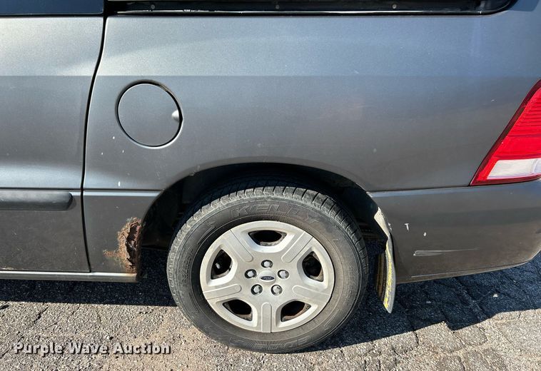 image for item EK3391 2004 Ford  Freestar SE van