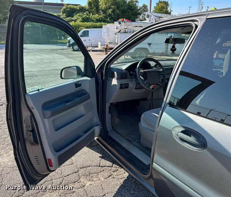 image for item EK3391 2004 Ford  Freestar SE van