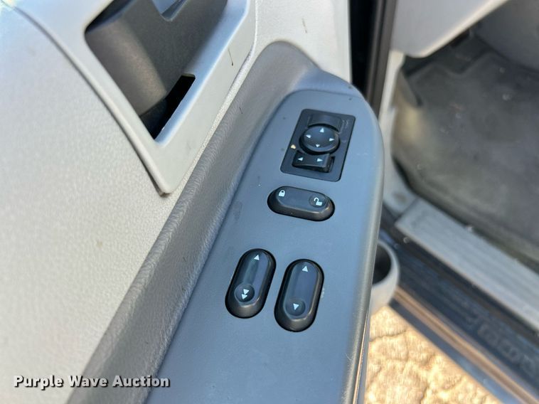 image for item EK3391 2004 Ford  Freestar SE van