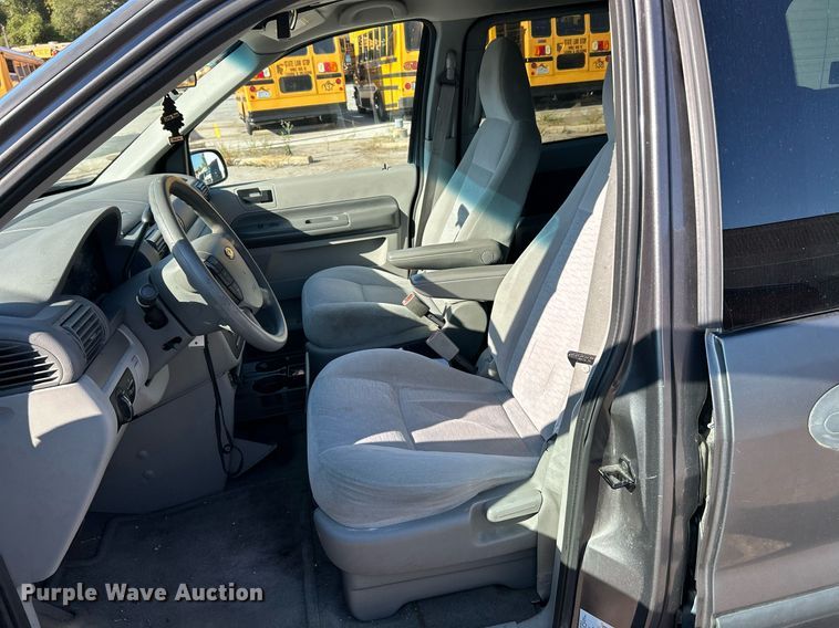 image for item EK3391 2004 Ford  Freestar SE van