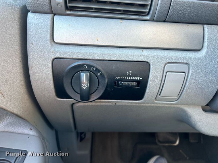 image for item EK3391 2004 Ford  Freestar SE van