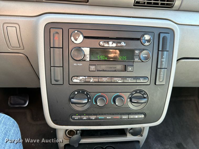 image for item EK3391 2004 Ford  Freestar SE van