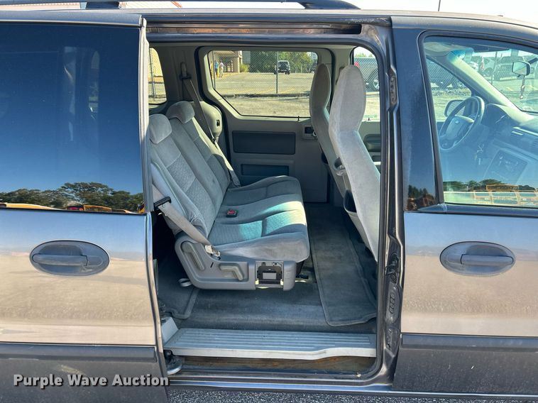 image for item EK3391 2004 Ford  Freestar SE van