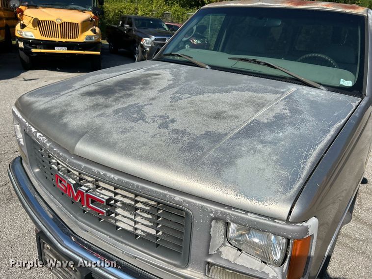 image for item EK3392 1999 GMC Suburban 1500 SL SUV