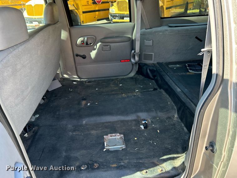 image for item EK3392 1999 GMC Suburban 1500 SL SUV