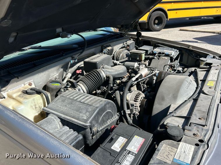 image for item EK3392 1999 GMC Suburban 1500 SL SUV