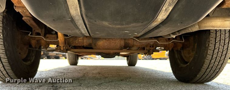 image for item EK3392 1999 GMC Suburban 1500 SL SUV