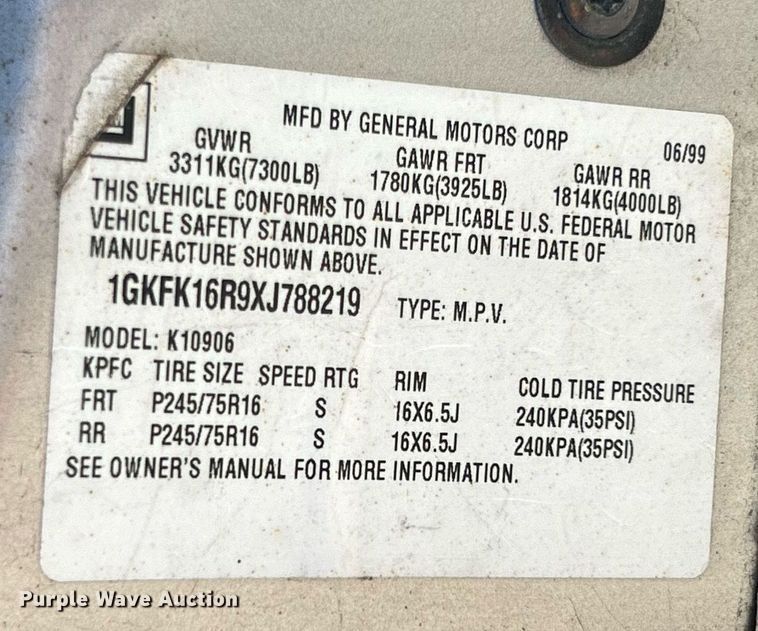 image for item EK3392 1999 GMC Suburban 1500 SL SUV