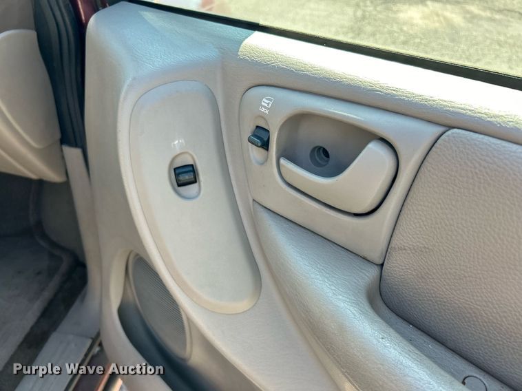 image for item EK3393 2002 Dodge  Grand Caravan Sport van