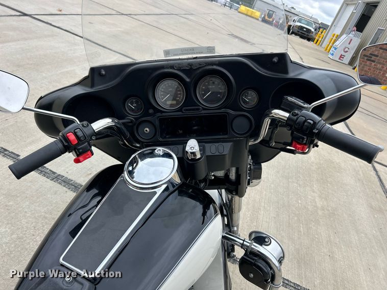 image for item EK3412 2007 Harley Davidson  Electra Glide Police motorcycle