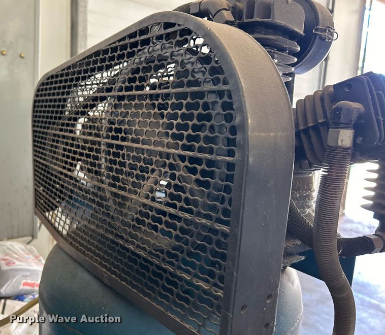 image for item EK3416 Puma TE5060V air compressor