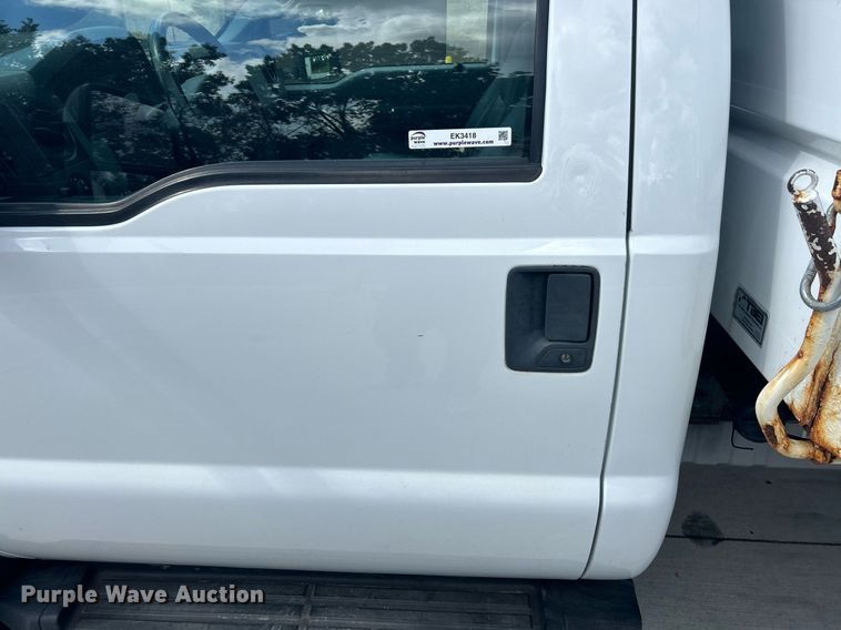 image for item EK3418 2015 Ford F550 Super Duty XL dump truck