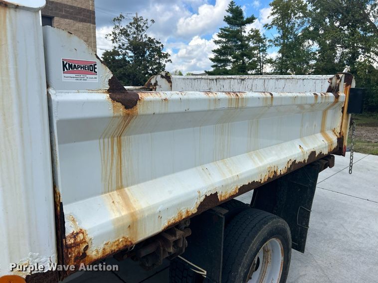 image for item EK3418 2015 Ford F550 Super Duty XL dump truck