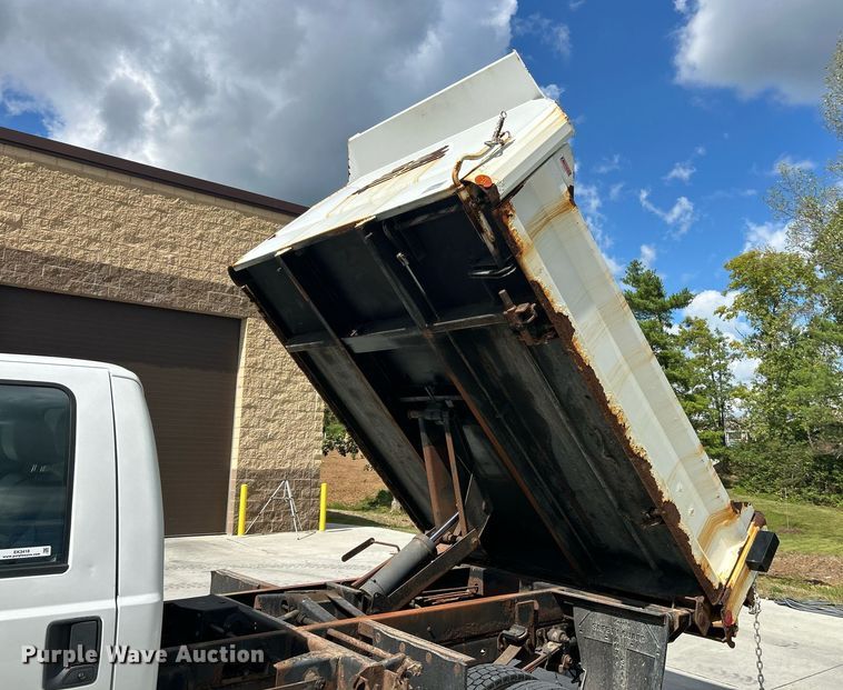 image for item EK3418 2015 Ford F550 Super Duty XL dump truck