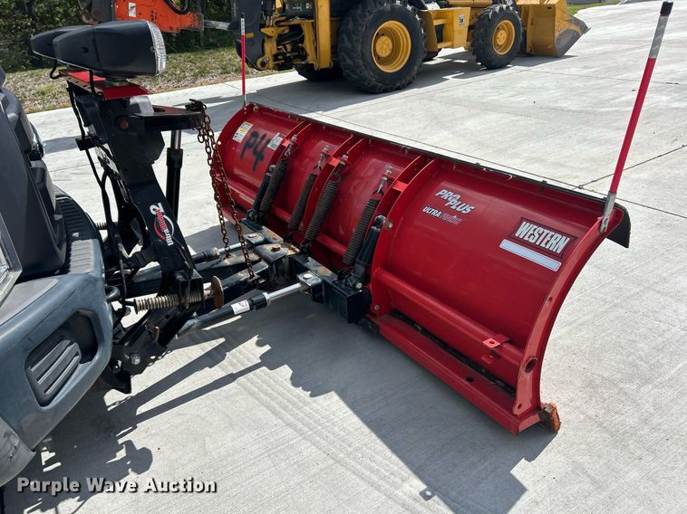 image for item EK3418 2015 Ford F550 Super Duty XL dump truck