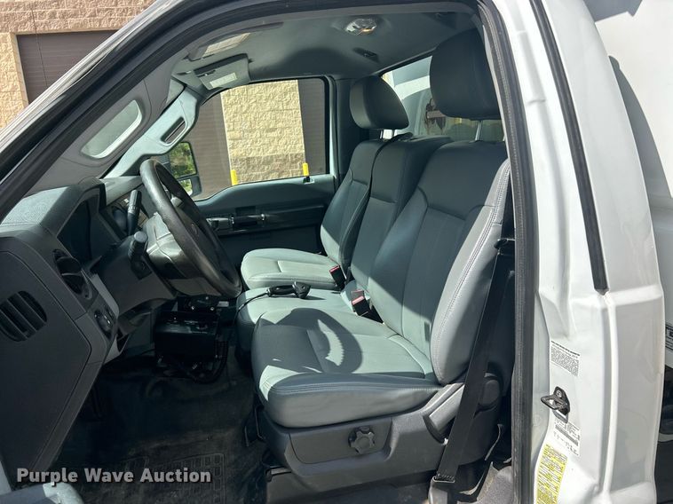 image for item EK3418 2015 Ford F550 Super Duty XL dump truck