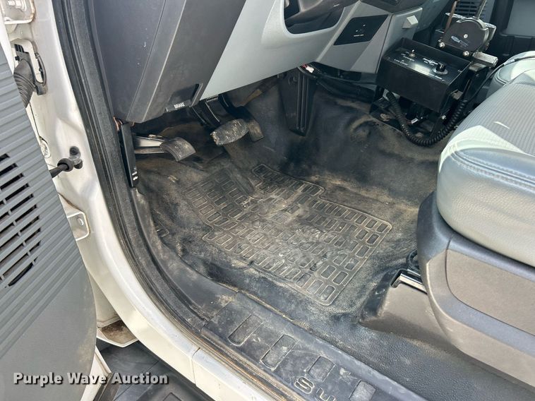 image for item EK3418 2015 Ford F550 Super Duty XL dump truck