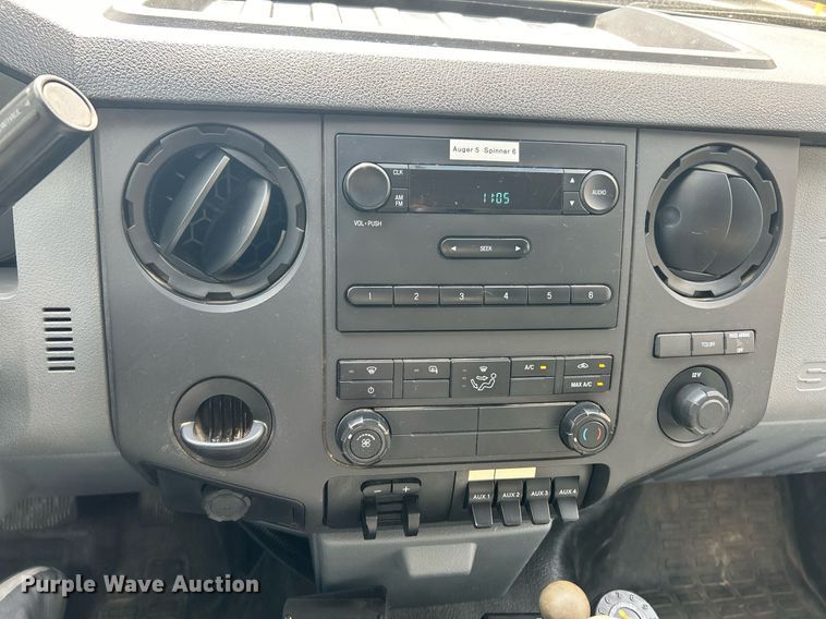 image for item EK3418 2015 Ford F550 Super Duty XL dump truck