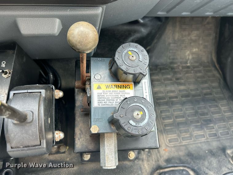 image for item EK3418 2015 Ford F550 Super Duty XL dump truck