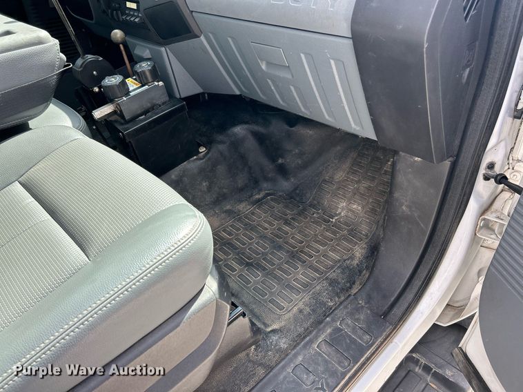 image for item EK3418 2015 Ford F550 Super Duty XL dump truck