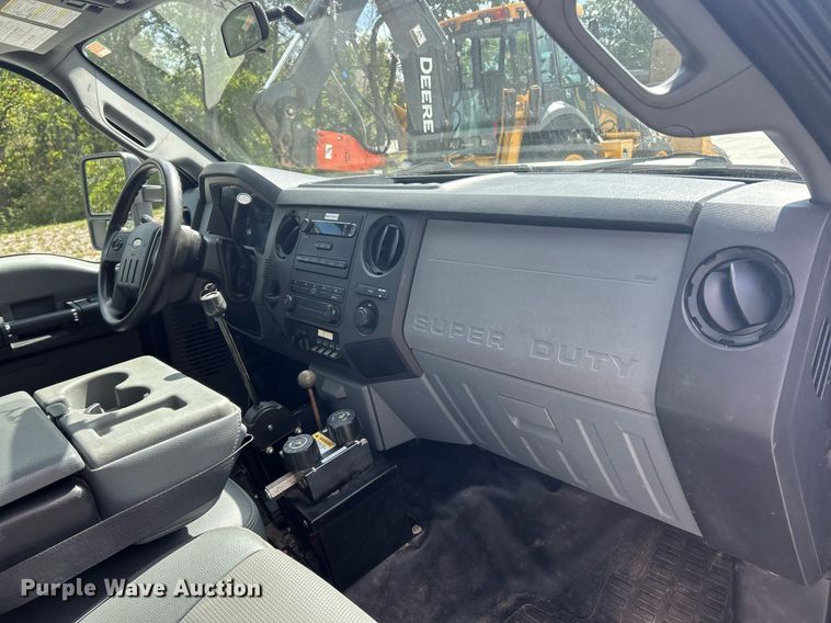 image for item EK3418 2015 Ford F550 Super Duty XL dump truck