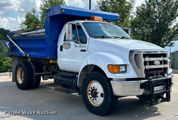 image for item EK3419 2007 Ford F750 Super Duty XL dump truck