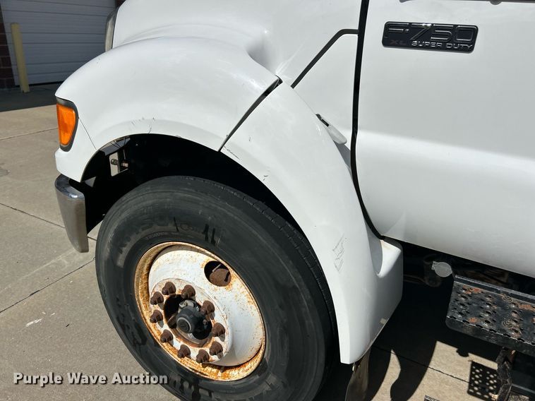 image for item EK3419 2007 Ford F750 Super Duty XL dump truck