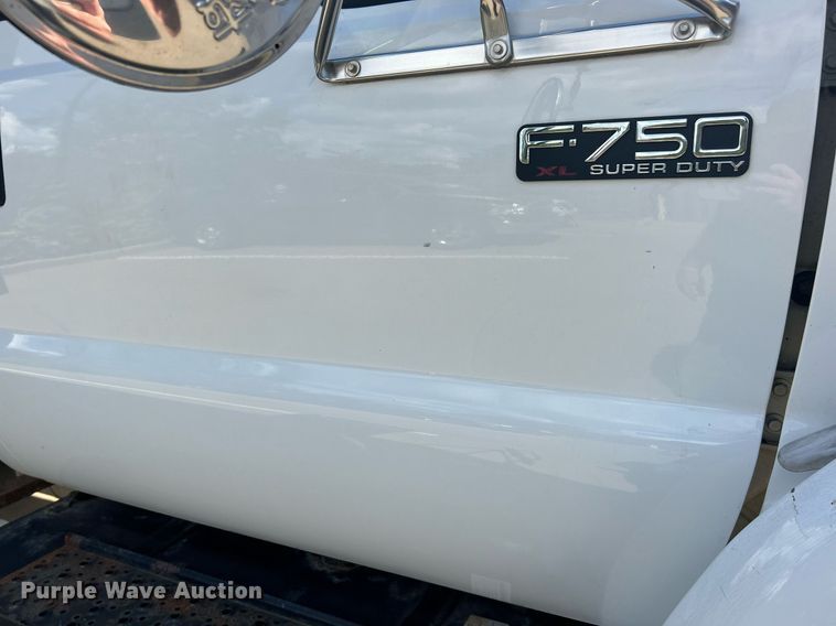 image for item EK3419 2007 Ford F750 Super Duty XL dump truck