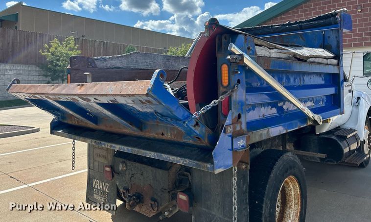 image for item EK3419 2007 Ford F750 Super Duty XL dump truck