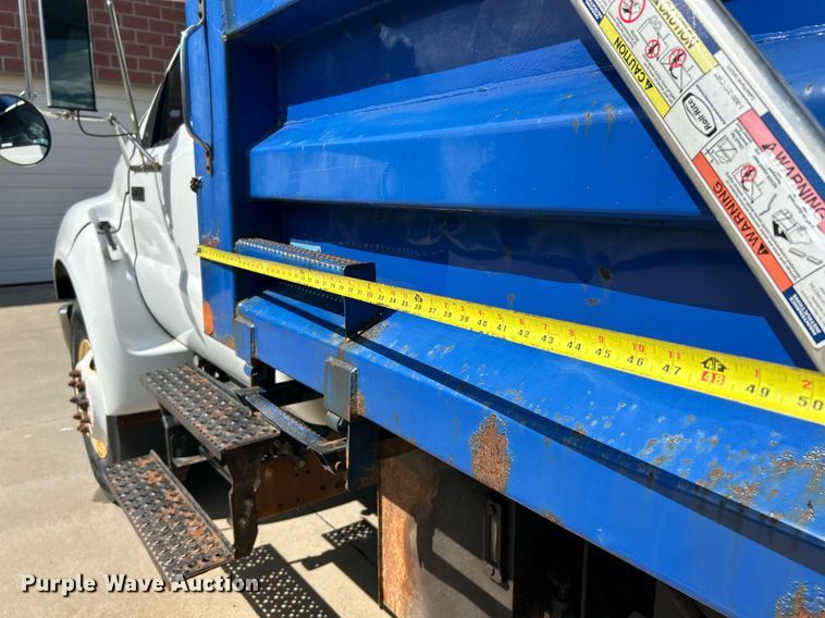 image for item EK3419 2007 Ford F750 Super Duty XL dump truck