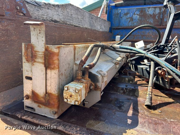 image for item EK3419 2007 Ford F750 Super Duty XL dump truck