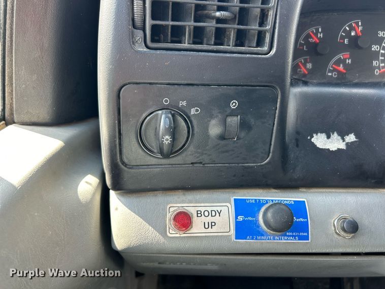 image for item EK3419 2007 Ford F750 Super Duty XL dump truck