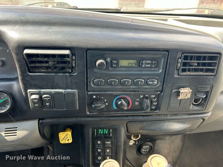 image for item EK3419 2007 Ford F750 Super Duty XL dump truck