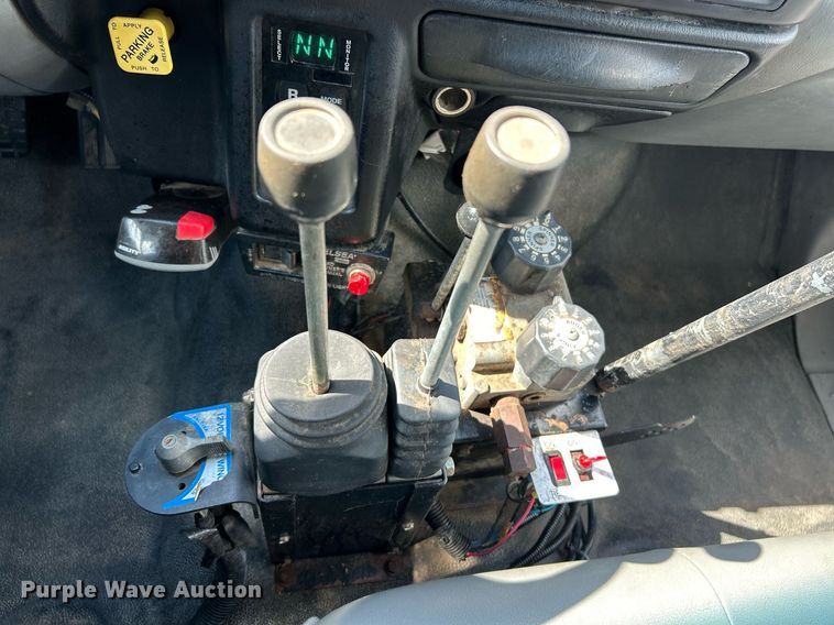 image for item EK3419 2007 Ford F750 Super Duty XL dump truck