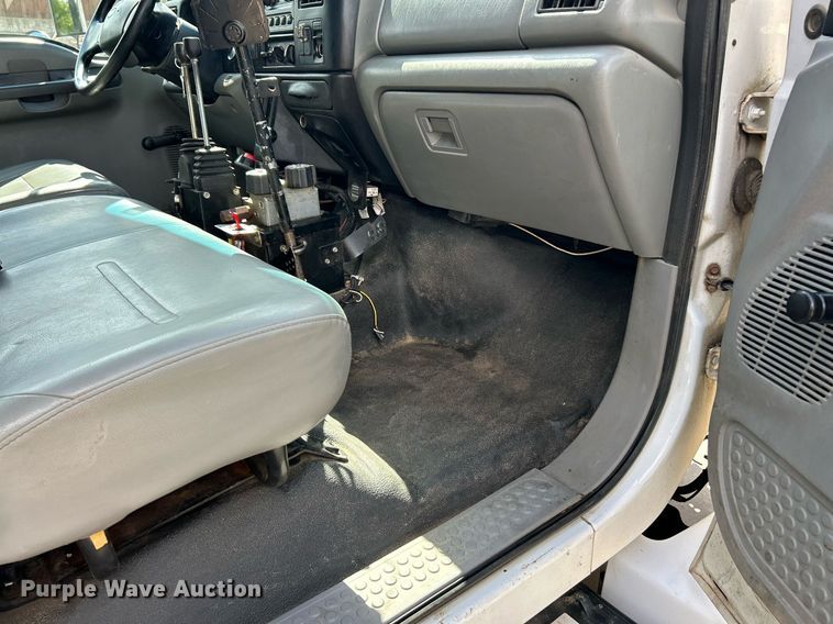 image for item EK3419 2007 Ford F750 Super Duty XL dump truck