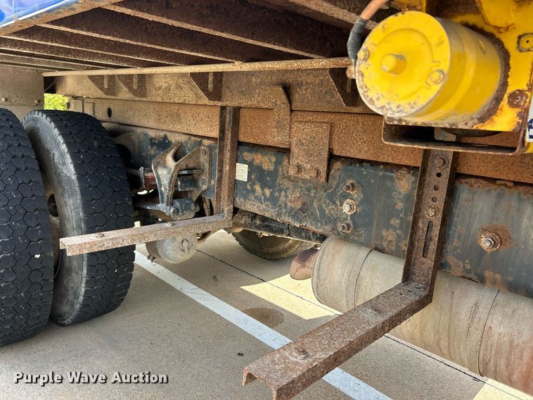 image for item EK3419 2007 Ford F750 Super Duty XL dump truck