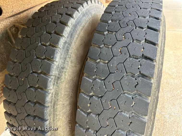 image for item EK3419 2007 Ford F750 Super Duty XL dump truck