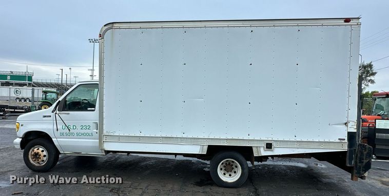 image for item EN0001 1997 Ford E350 box truck